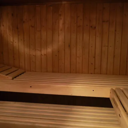 Exklusives Ferien-appartement Mit Pool- Und Saunazugang Fuer Bis Zu 4 Personen Lägenhet *