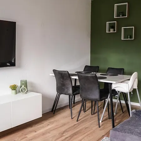 Exklusives Ferien-appartement Mit Pool- Und Saunazugang Fuer Bis Zu 4 Personen Apartment